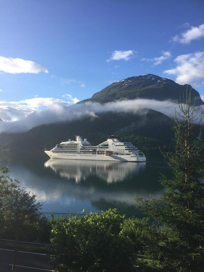 Solvik #Apartment #Loen Kültér fotó